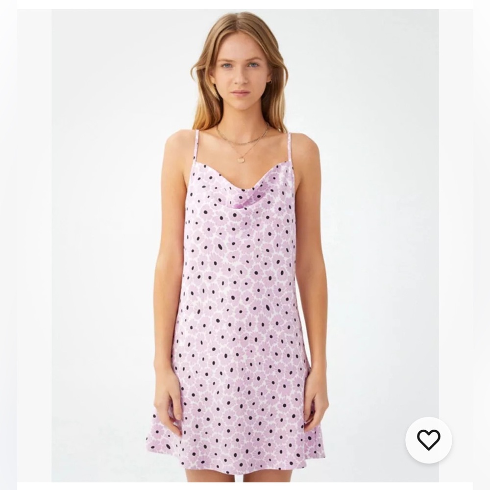 Cotton On Y2K Floral Lilac Daisies Sleeveless Mini Dress size Small
Bin 1